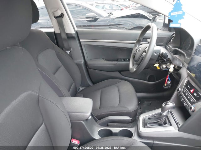 Hyundai ELANTRA SE 2018 5NPD74LF8JH228837 Image 5
