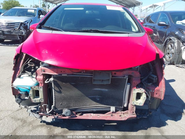 Honda FIT LX 2015 3HGGK5H56FM762570 Image 8