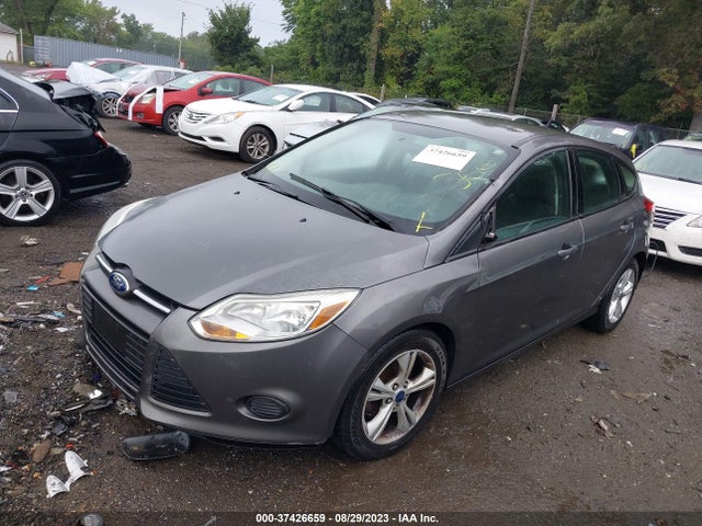 Ford FOCUS SE 2014 1FADP3K28EL274992 Image 2