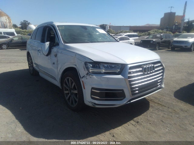 Audi Q7 Premium Plus 2018 WA1LAAF71JD052715 Image 1