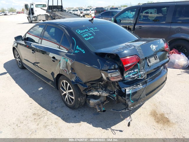 3VWDB7AJ3JM249786 Volkswagen Jetta 1.4t Se