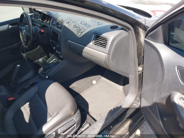3VWDB7AJ3JM249786 Volkswagen Jetta 1.4t Se
