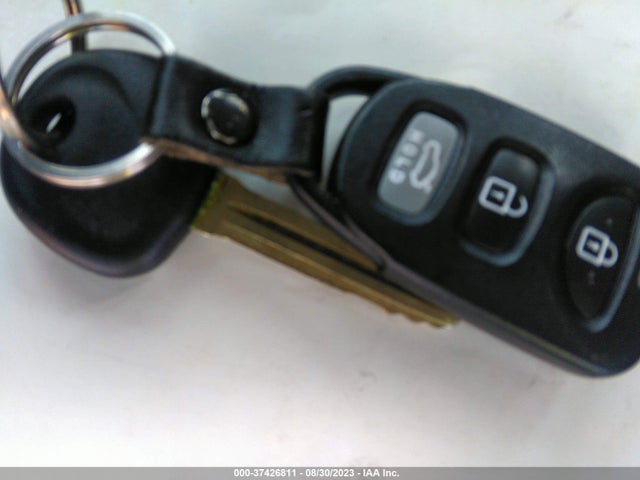 2020 HYUNDAI ELANTRA SE VIN: KMHD74LFXLU106646