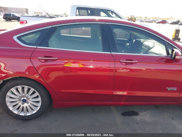 3FA6P0SU4ER241403 Ford Fusion Energi Titanium