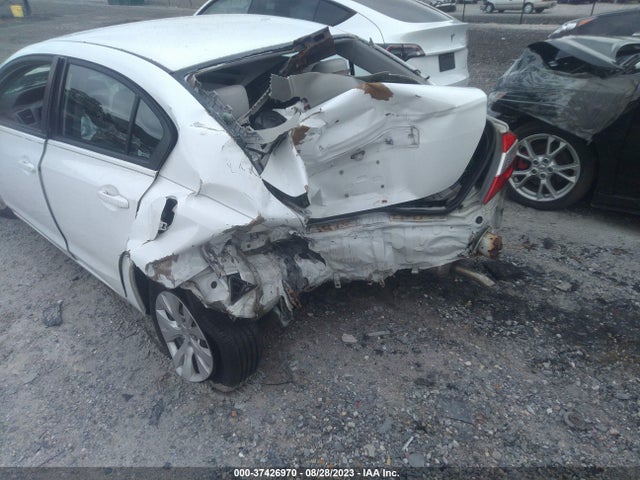 2012 HONDA CIVIC SDN LX VIN: 2HGFB2F5XCH306174