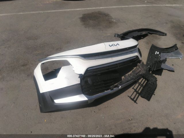 KNDCP3LE5P5069958 KIA NIRO LX