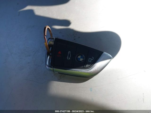 3MW5R1J57K8B02607 BMW 3 Series 330i