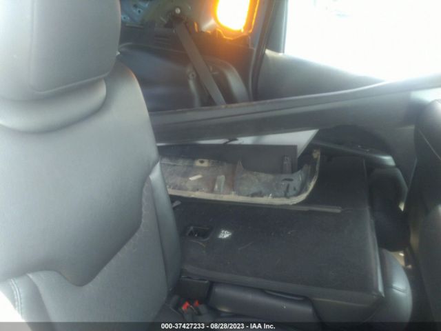 3C4NJDBB6KT629311 Jeep Compass Altitude