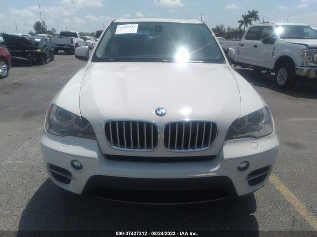 2011 BMW X5 35D VIN: 5UXZW0C51BL660142