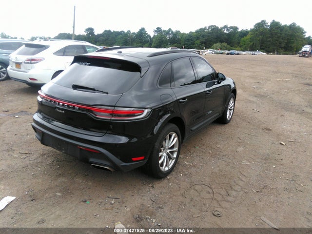 2022 PORSCHE MACAN WP1AA2A55NLB00607 Photo 3