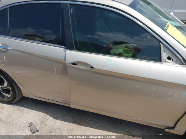 1HGCR2F3XGA005843 Honda Accord Sedan Lx