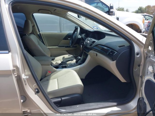 1HGCR2F3XGA005843 Honda Accord Sedan Lx