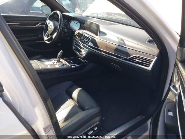 WBA7E2C55GG503959 BMW 7 Series 740i