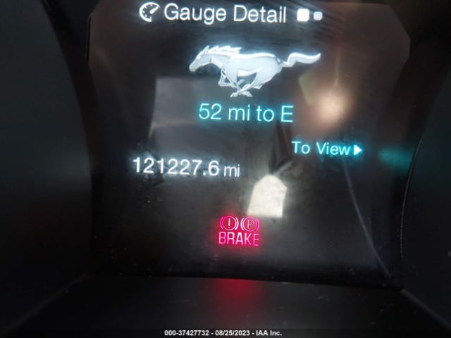 1ZVBP8EMXE5285506 Ford Mustang V6
