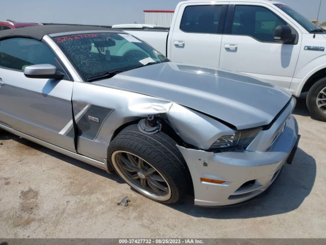 1ZVBP8EMXE5285506 Ford Mustang V6