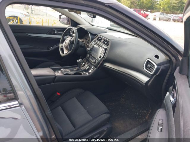 1N4AA6AP8HC381628 Nissan MAXIMA S