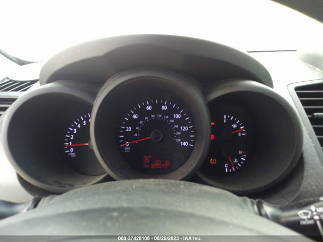 2012 KIA SOUL BASE VIN: KNDJT2A50C7448574