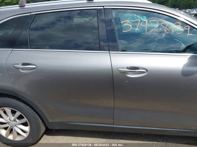 5XYPGDA31HG218271 KIA SORENTO LX