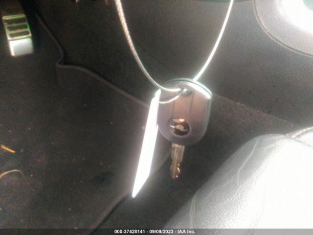 1ZVBP8AM7E5286831 Ford Mustang V6