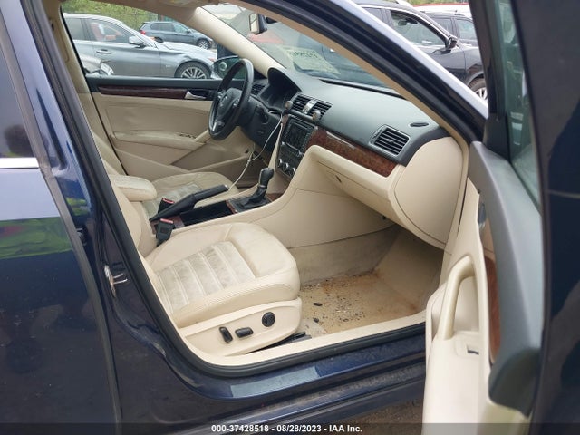 2012 VOLKSWAGEN PASSAT SEL PREMIUM VIN: 1VWCM7A3XCC065165