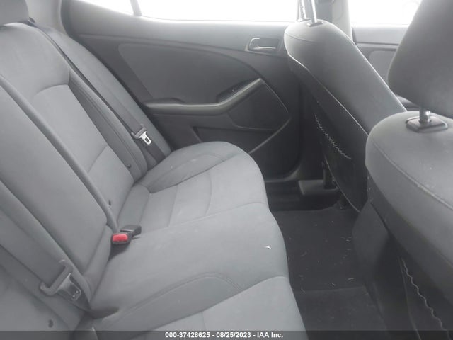 KIA Optima Lx 2015 KNAGM4A77F5642584 Image 8