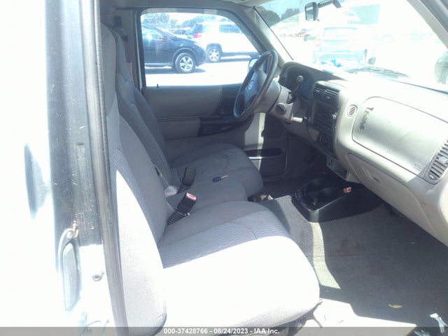 2001 MAZDA B-SERIES 2WD TRUCK DS/SE VIN: 4F4YR16U11TM10113