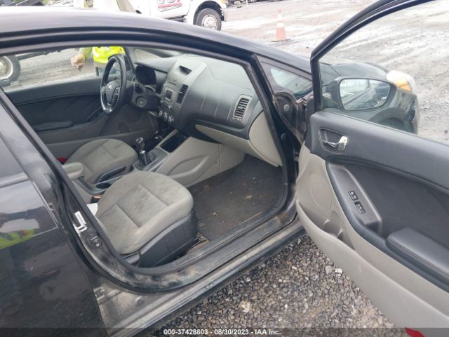 KNAFK4A62F5374925 KIA FORTE LX