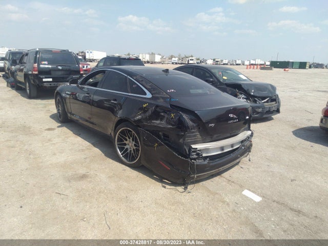 2013 JAGUAR XJ SAJWA1GE3DMV51425 Photo 2