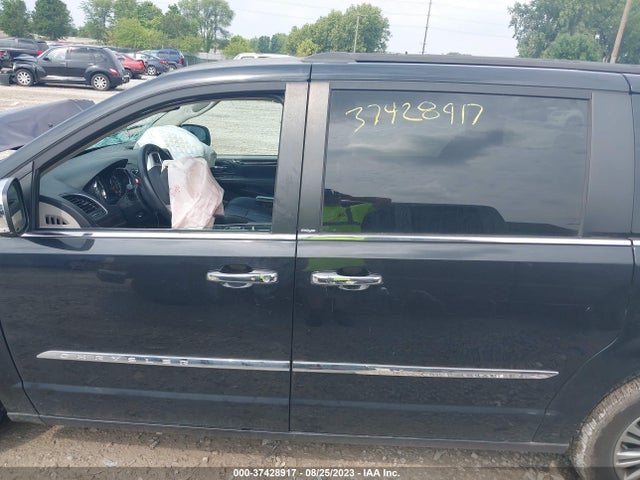 2C4RC1CG8ER311511 Chrysler Town & Country Touring-l