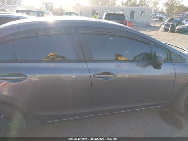 19XFB2F75FE243551 Honda Civic Sedan Se