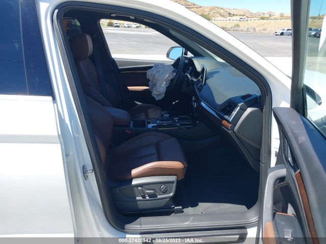 WA1BNAFYXK2106244 Audi Q5 Premium Plus