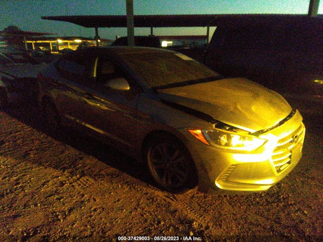 Hyundai ELANTRA SEL 2018 5NPD84LF0JH395111 main image