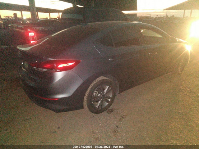Hyundai ELANTRA SEL 2018 5NPD84LF0JH395111 Image 10