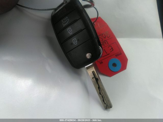 5XYPGDA5XLG611910 KIA Sorento Lx V6