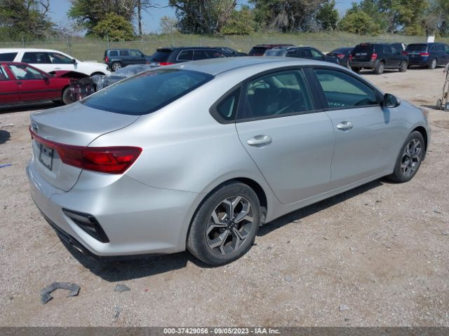 3KPF24AD4KE135523 KIA Forte Lxs
