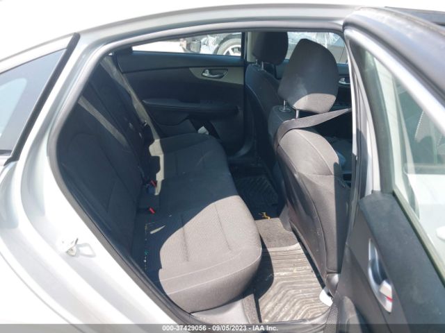 3KPF24AD4KE135523 KIA Forte Lxs