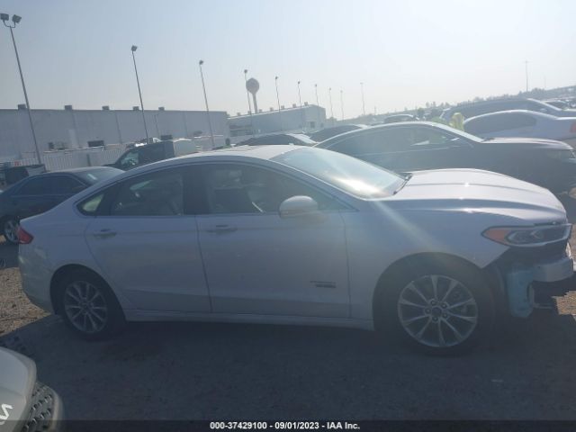 3FA6P0PU2JR237904 Ford Fusion Energi Se