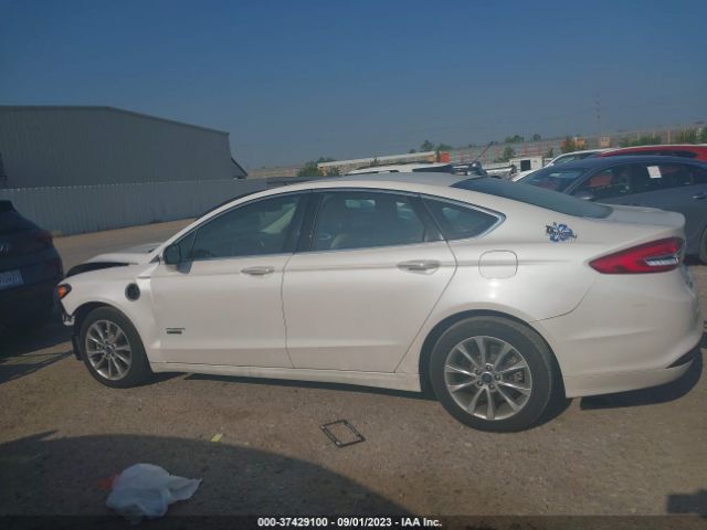 3FA6P0PU2JR237904 Ford Fusion Energi Se