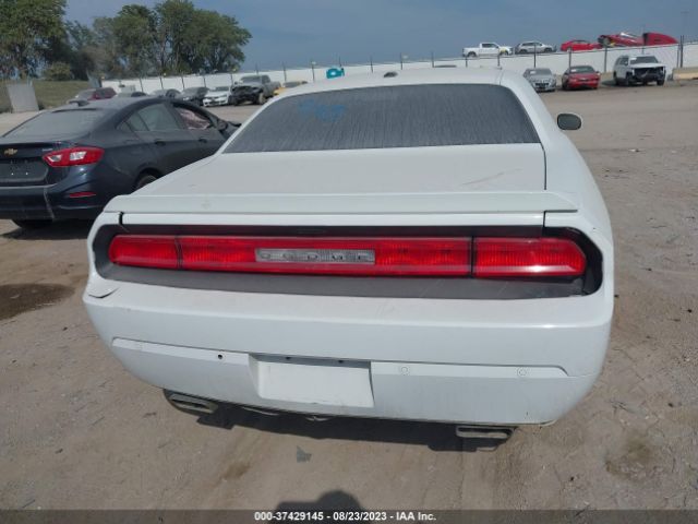 2C3CDYAG6EH136748 Dodge Challenger Sxt Plus