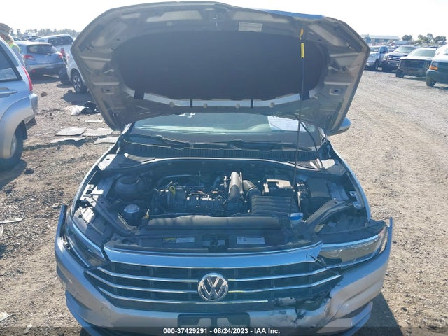 3VWE57BU8KM192992 Volkswagen JETTA SEL