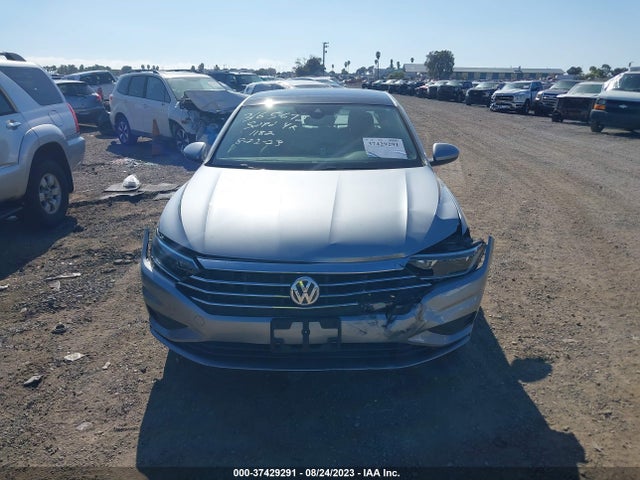 3VWE57BU8KM192992 Volkswagen JETTA SEL