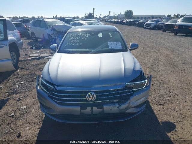 3VWE57BU8KM192992 Volkswagen JETTA SEL