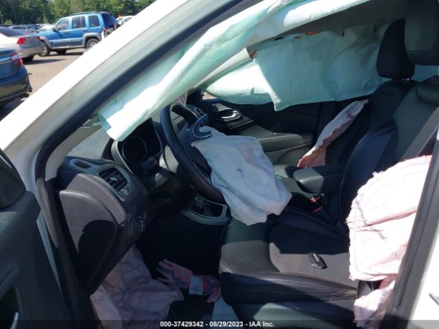 3C4NJDBB2KT704098 Jeep Compass Latitude