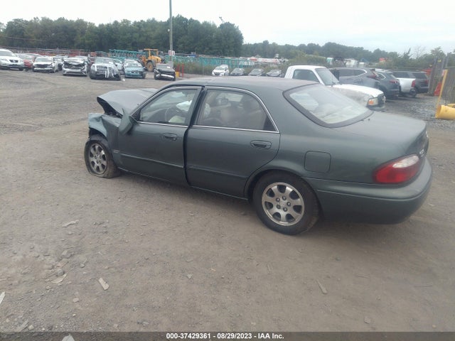 2000 MAZDA 626 LX/ES VIN: 1YVGF22C4Y5133028
