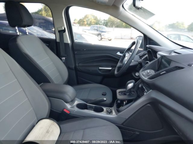 1FMCU9G91GUC28694 Ford ESCAPE SE