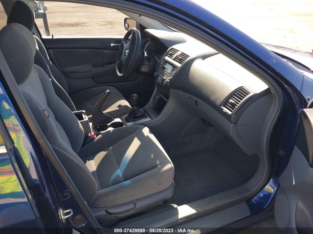 2004 HONDA ACCORD SDN EX VIN: 1HGCM55764A046471