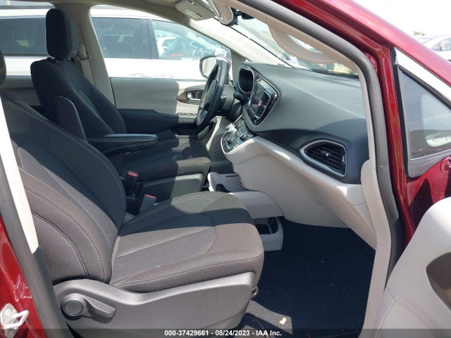 2C4RC1CG0PR547895 Chrysler Voyager Lx