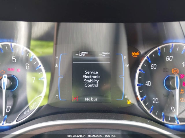 2C4RC1CG0PR547895 Chrysler Voyager Lx