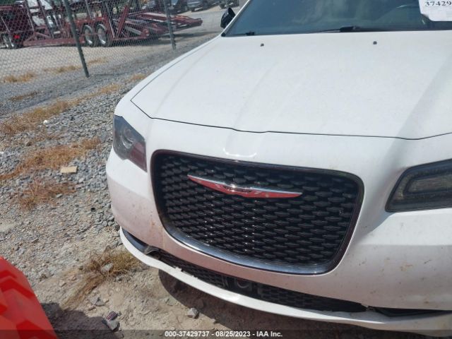 2C3CCABG1JH227591 Chrysler 300 300s