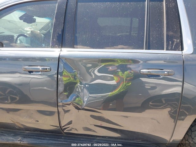 Chevrolet Suburban Lt 2020 1GNSKHKC2LR184745 Image 12